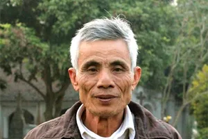 Lão nông 7 năm chôn cất hài nhi