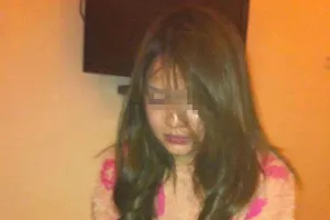 Thanh nữ khỏa thân trên mạng để bán dâm