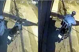 Về quê ăn Tết, trộm bẻ khóa ung dung khoắng sạch đồ