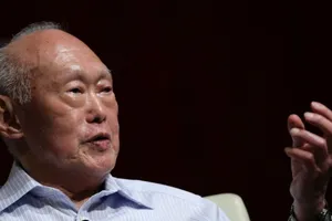 Cựu thủ tướng Lý Quang Diệu nhập viện