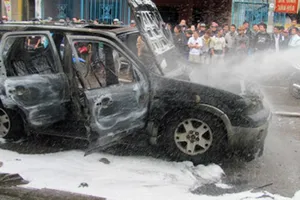 Cháy xe, phòng thế nào?