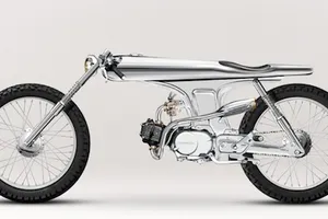 Người Trung Quốc "độ" Honda 67