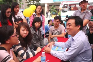 Thay đổi thông tin tuyển sinh vào “giờ chót” 