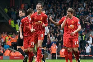Đánh bại Tottenham, Liverpool leo lên ngôi đầu