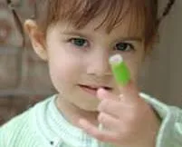 Xử trí khi trẻ bị dập ngón chân, tay 