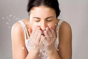 Ngừa mụn cho da dầu trong mùa nóng