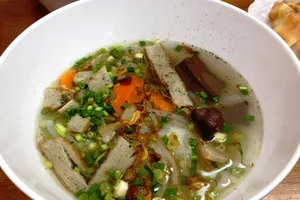 Kiếm tiền triệu mỗi ngày từ quán bánh canh 10.000 đồng