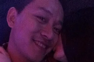 Tuấn Hưng tung ảnh bên vợ đêm tân hôn