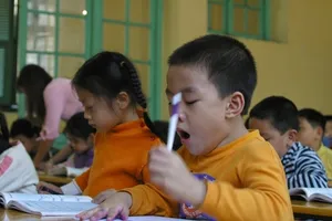 Hà Nội: Cấm ép học sinh học thêm trong kỷ nghỉ hè