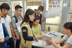 Thay điểm sàn ĐH-CĐ bằng 3-4 mức điểm xét tuyển