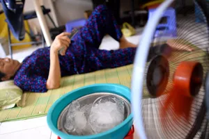 Sài Gòn nóng như đổ lửa