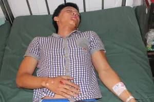 Nghi ngờ CSTT dùng gậy đánh người vi phạm giao thông