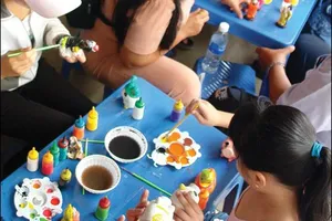 Nhiễm độc từ màu vẽ của trẻ