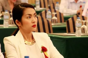 Tăng Thanh Hà giúp điền kinh TPHCM vượt khó