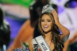 Người đẹp Nia Sanchez giành Vương miện Hoa hậu Mỹ 2014 