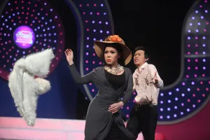 Việt Hương, Hoài Linh tái hiện “Anh không đòi quà“