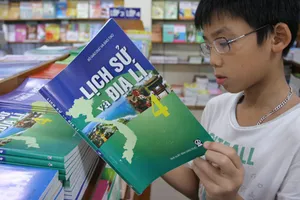 Nên xã hội hóa việc làm sách giáo khoa