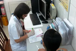 Vì sao bé “đòi ra sớm”?