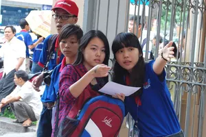 Ngư trường Hoàng Sa, Trường Sa vào đề Địa lý