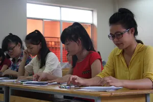 Thủ khoa ĐH Luật TP.HCM đạt 27 điểm