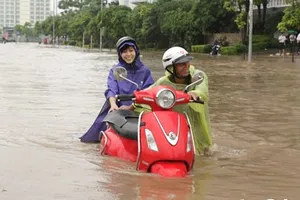Giúp chị em xử lý khi xe máy bất ngờ bị ngập nước