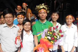 Thủ khoa kép vào chung kết Đường lên đỉnh Olympia