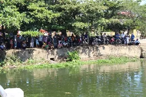 Trai làng hỗn chiến, một sinh viên chết đuối khi nhảy xuống sông chạy trốn