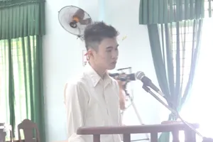 Cặp tình nhân thách thức nhau tự tử, người chết, người ngồi tù