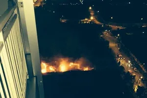 Chùm ảnh: Vụ cháy tại khu đô thị Nam Trung Yên-Hà Nội nhìn từ trên cao