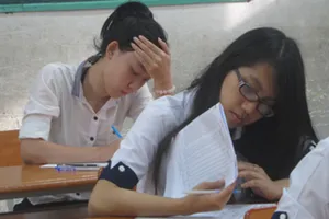 Vừa chạy đua ôn thi vừa chờ quy chế của Bộ