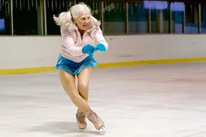 Xúc động với bộ ảnh cuộc đời bắt đầu ở tuổi 70