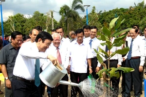 Khánh thành dự án Tân Hóa-Lò Gốm: Hồi sinh một dòng kênh