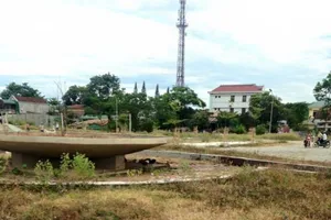 Chưa rõ nguyên nhân hai vợ chồng chết thương tâm sau tiếng mìn nổ