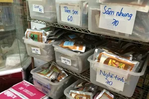 Phát hiện khoảng 10 tấn mỹ phẩm không rõ nguồn gốc