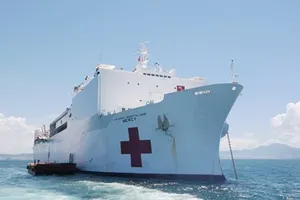 Cận cảnh tàu bệnh viện trên biển của Hải quân Hoa Kỳ 