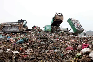 Gần 500 doanh nghiệp 'gánh' 28 triệu tấn rác/năm