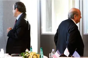 Platini bị cấm các hoạt động bóng đá thêm tám năm