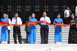 'Các đồng chí cần luôn tự soi rọi, tự răn mình...'(*)