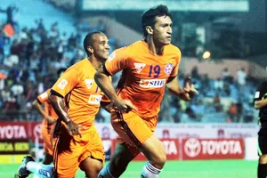 Merlo giúp SHB Đà Nẵng lên ngôi nhì bảng V-League