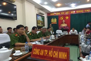 Clip Tướng Phan Anh Minh và CATP họp báo vụ quán 'Xin Chào'