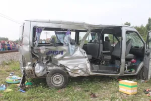 Nhân chứng kể lại vụ ôtô bị tàu hỏa tông ở Biên Hòa