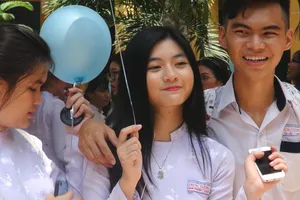 Nữ sinh Trưng Vương rạng ngời trong lễ tri ân