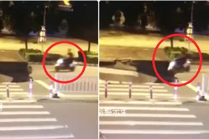 Vừa đi xe vừa dùng điện thoại bị 'hố tử thần' nuốt