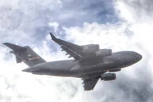 Thêm vận tải cơ C-17 của Mỹ đáp xuống Đà Nẵng