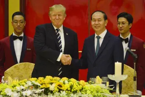 Chủ tịch nước chiêu đãi Tổng thống Mỹ Donald Trump