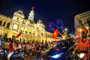 CĐV bùng nổ sau chiến thắng của U23 Việt Nam