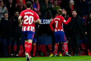 Griezmann ghi 4 bàn, Atletico gây áp lực lên Barca 