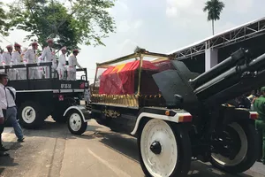 Linh cữu bác Sáu Khải đã về đến quê nhà Củ Chi