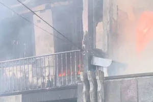 Hiện trường vụ cháy ở Mỹ Tho, 7 căn nhà bị thiêu rụi