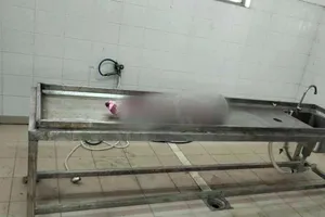 Bé trai 18 tháng tuổi nghi bị bạo hành tử vong ngay ngày quốc tế thiếu nhi